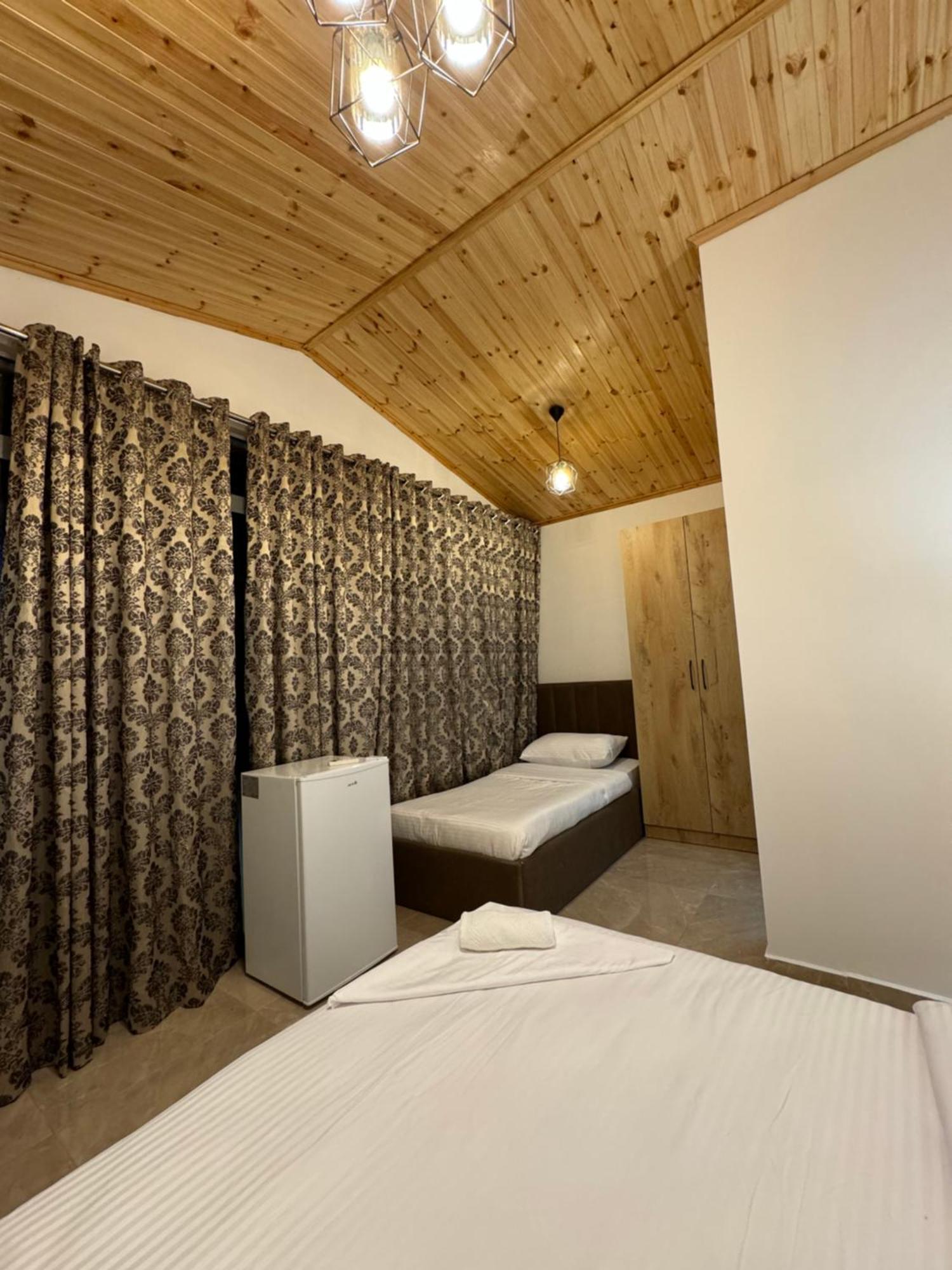 Lake Bliss Cabins Shkodër Exteriér fotografie